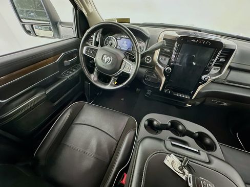 Used 2024 RAM 2500 Laramie w/ Safety Group AWD/4WD image 9