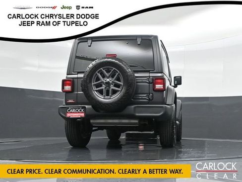 Used 2025 Jeep Wrangler Sport image 33