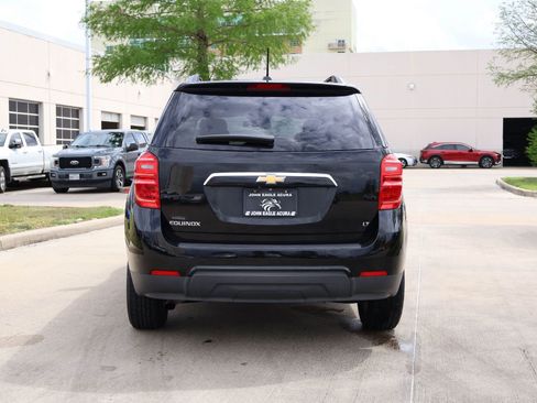 Used 2017 Chevrolet Equinox LT w/ Convenience Package image 5