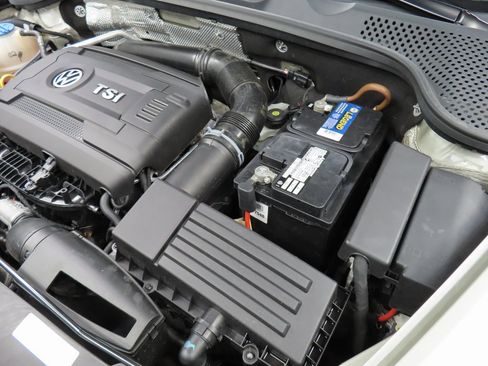 Used 2016 Volkswagen Beetle 1.8T SE image 18