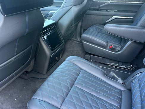 Certified 2026 Cadillac Escalade IQ Sport 1 w/ LPO, Floor Liner Package AWD/4WD image 14