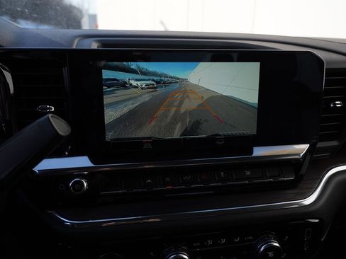 Used 2024 GMC Sierra 1500 SLT image 38