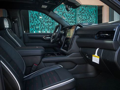 New 2026 GMC Yukon XL AT4 Ultimate AWD/4WD image 11