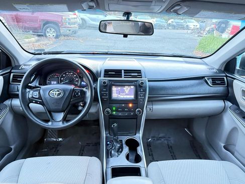 Used 2015 Toyota Camry LE FWD image 13