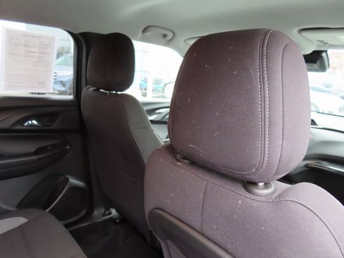 Used 2023 Chevrolet TrailBlazer LT image 33