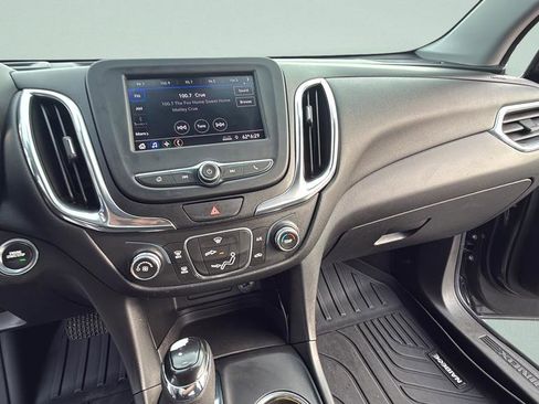 Used 2020 Chevrolet Equinox LT AWD/4WD image 18