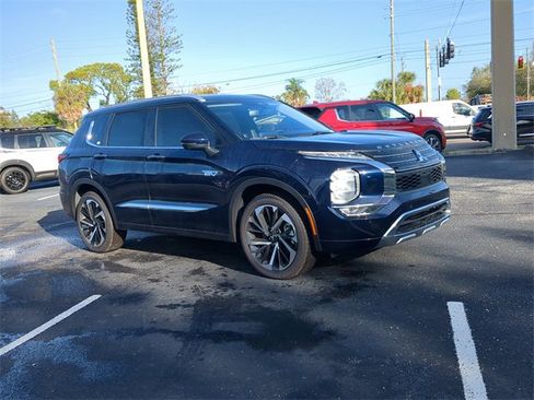 New 2025 Mitsubishi Outlander SEL image 8