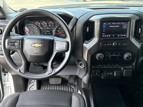Used 2024 Chevrolet Silverado 1500 W/T w/ Trailering Package AWD/4WD image 12