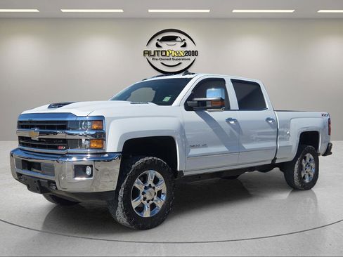 Used 2018 Chevrolet Silverado 2500 LTZ w/ Duramax Plus Package image 3