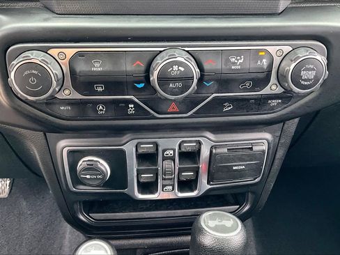 Used 2020 Jeep Wrangler Unlimited Sport AWD/4WD image 31
