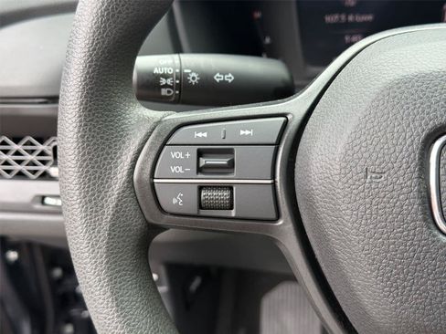 Used 2023 Honda Accord EX image 24