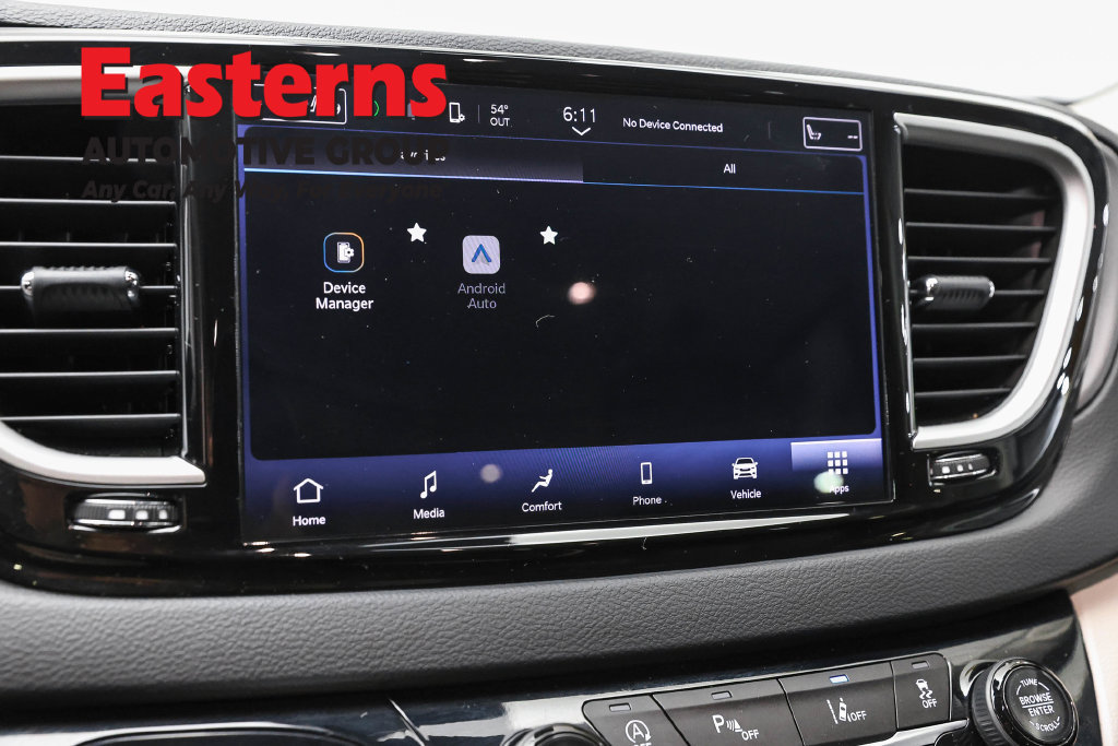 Used 2023 Chrysler Pacifica Touring-L FWD image 20