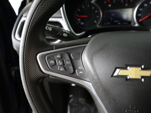 Used 2022 Chevrolet Equinox LT FWD image 35