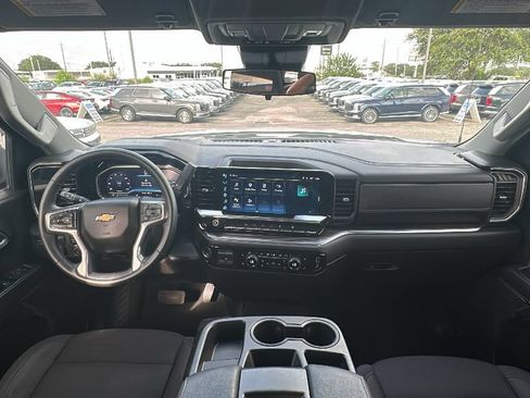 Used 2025 Chevrolet Silverado 1500 LT RWD image 23