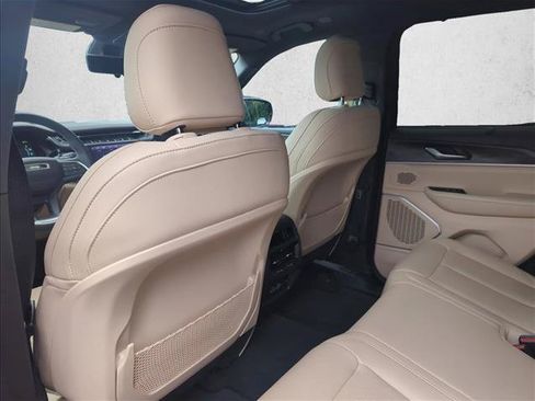 Used 2023 Jeep Grand Cherokee 4WD 4xe w/ Luxury Tech Group II image 19