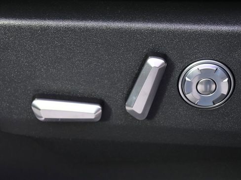 New 2026 Lincoln Navigator Reserve w/ Jet Appearance Package AWD/4WD image 14