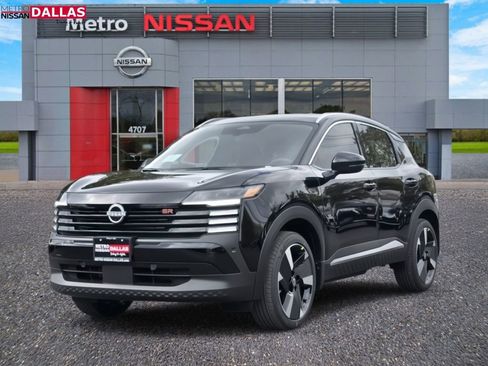 New 2025 Nissan Kicks SR image 2