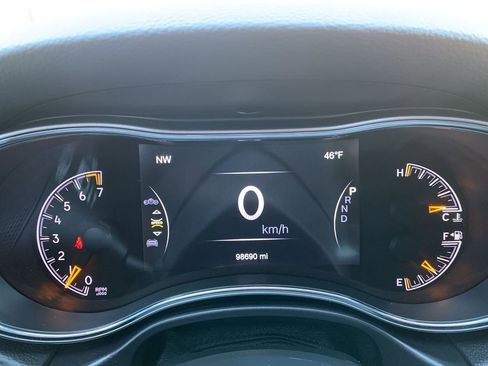 Used 2017 Jeep Grand Cherokee Altitude image 19