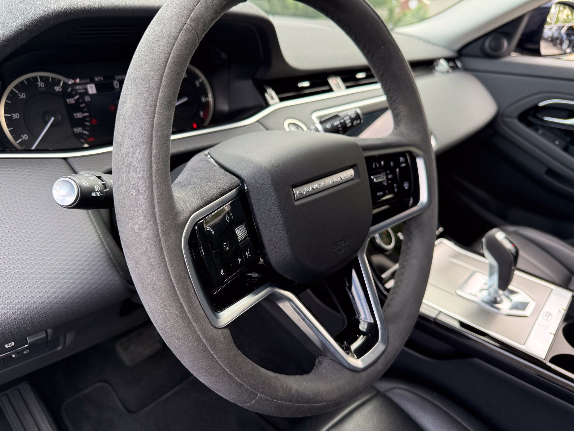 Used 2023 Land Rover Range Rover Evoque S AWD/4WD image 13