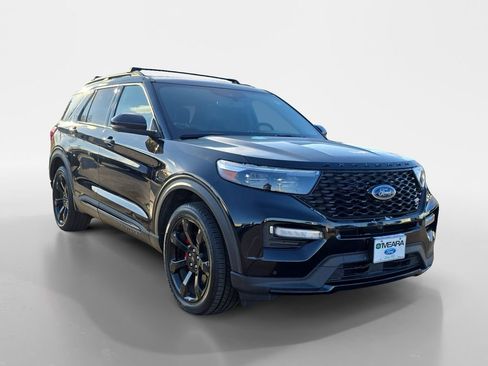 Used 2023 Ford Explorer ST w/ Equipment Group 401A image 9
