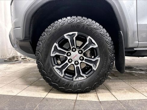 Used 2023 GMC Canyon AT4 w/ AT4 Premium Package image 7