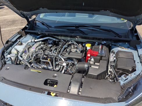 New 2025 Nissan Sentra SR w/ Midnight Edition image 16