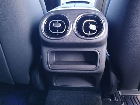 Used 2025 Mercedes-Benz GLC 350e GLC 350e 4MATIC image 14