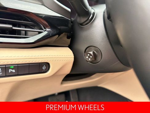 Used 2023 Acura MDX SH-AWD w/ Advance Package image 18