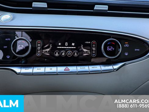 Used 2024 Genesis Electrified GV70 Advanced w/ Prestige Package image 39