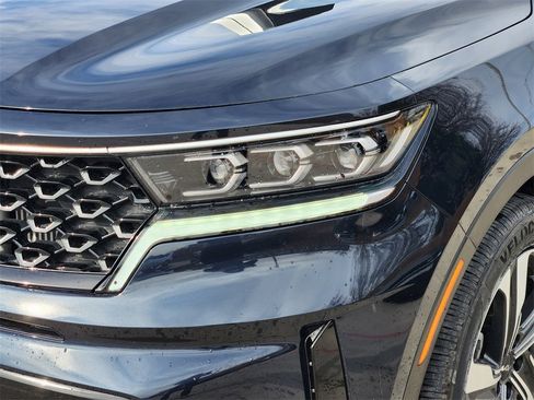 Certified 2023 Kia Sorento SX Prestige image 8