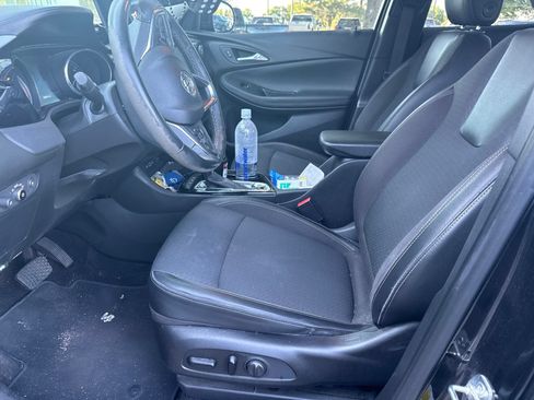 Used 2021 Buick Encore GX Select w/ Sport Touring Package AWD/4WD image 3