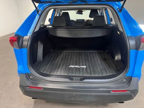 Used 2019 Toyota RAV4 XLE image 16