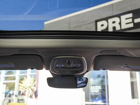 Used 2023 Volvo XC60 B5 Core w/ Climate Package image 18