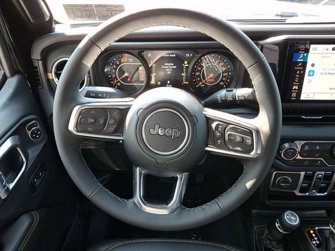 New 2026 Jeep Wrangler Unlimited Sahara AWD/4WD image 14