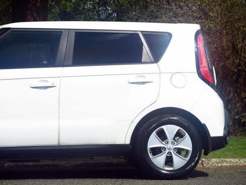 Used 2016 Kia Soul image 28
