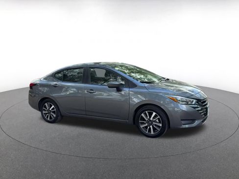 Used 2025 Nissan Versa SV FWD image 2