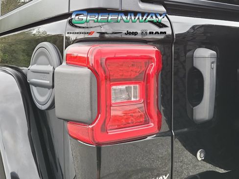 Used 2018 Jeep Wrangler Unlimited Rubicon AWD/4WD image 29