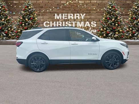 Used 2022 Chevrolet Equinox RS w/ RS Leather Package image 7