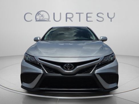 Used 2024 Toyota Camry SE FWD image 8