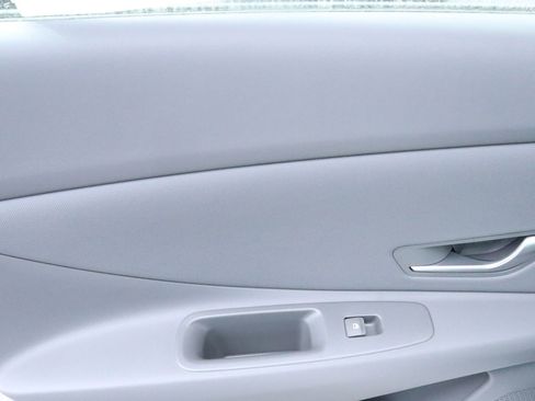 New 2026 Hyundai Elantra SEL Sport image 23