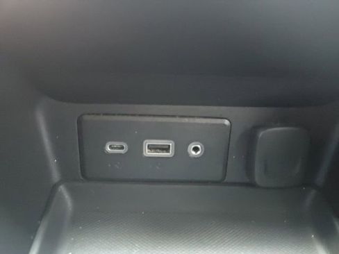 Used 2022 GMC Terrain SLE w/ Driver Convenience Package image 32