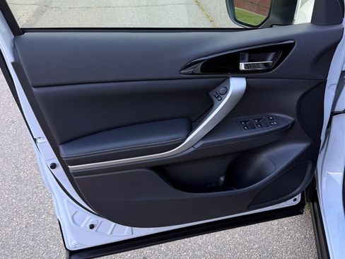 Used 2025 Mitsubishi Eclipse Cross AWD SEL image 8
