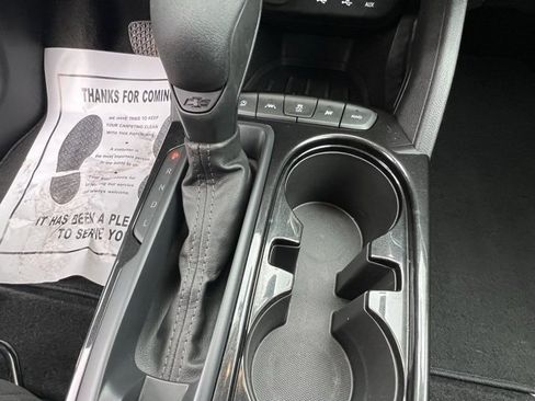 Used 2021 Chevrolet TrailBlazer LS image 17