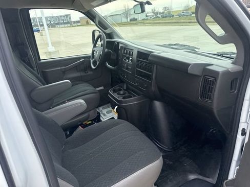 New 2026 Chevrolet Express 2500 RWD image 12