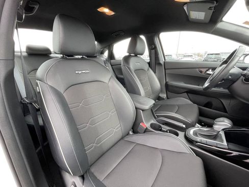 Used 2023 Kia Forte GT-Line image 20