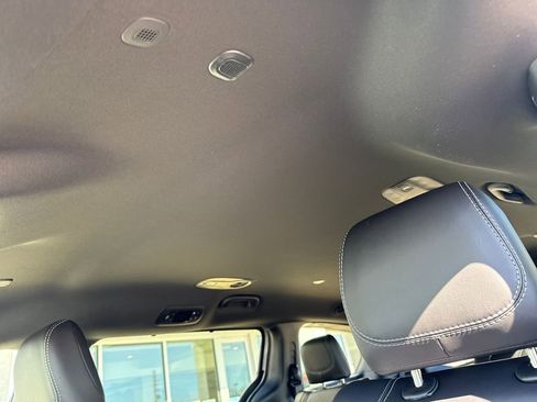 New 2026 Chrysler Pacifica Select image 22