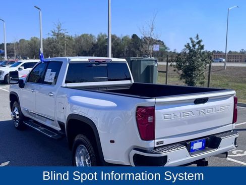 Used 2025 Chevrolet Silverado 3500 High Country w/ High Country Premium Package image 7