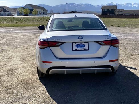 Used 2023 Nissan Sentra SV FWD image 13