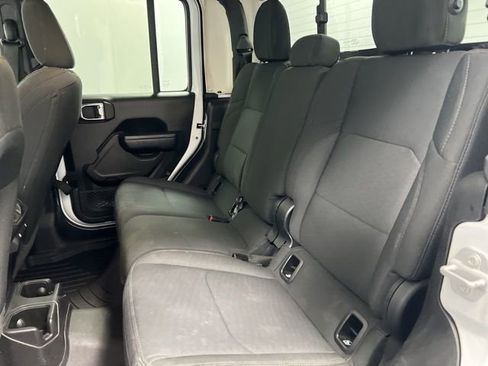 Used 2023 Jeep Gladiator Sport AWD/4WD image 24