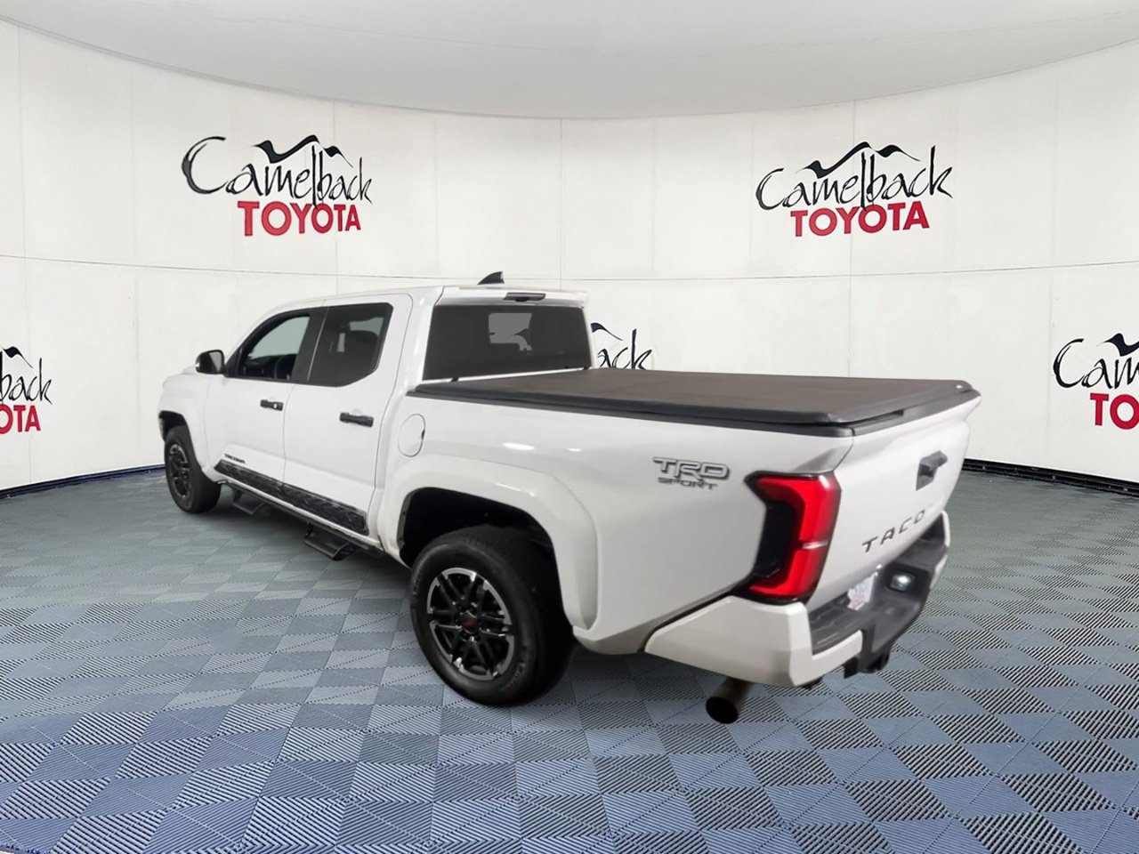 Used 2024 Toyota Tacoma TRD Sport RWD image 8